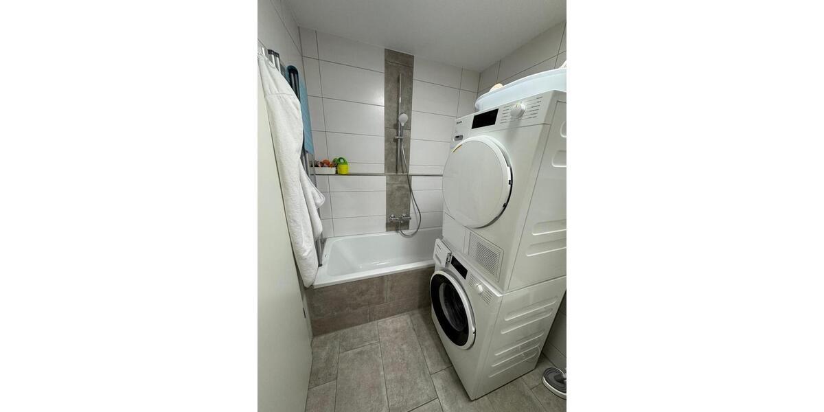 Etagenwohnung München Aubing-Lochhausen-Langwied - 4 Zimmer, 90 m&sup2;, 2.250&euro; | Angebot:24770624