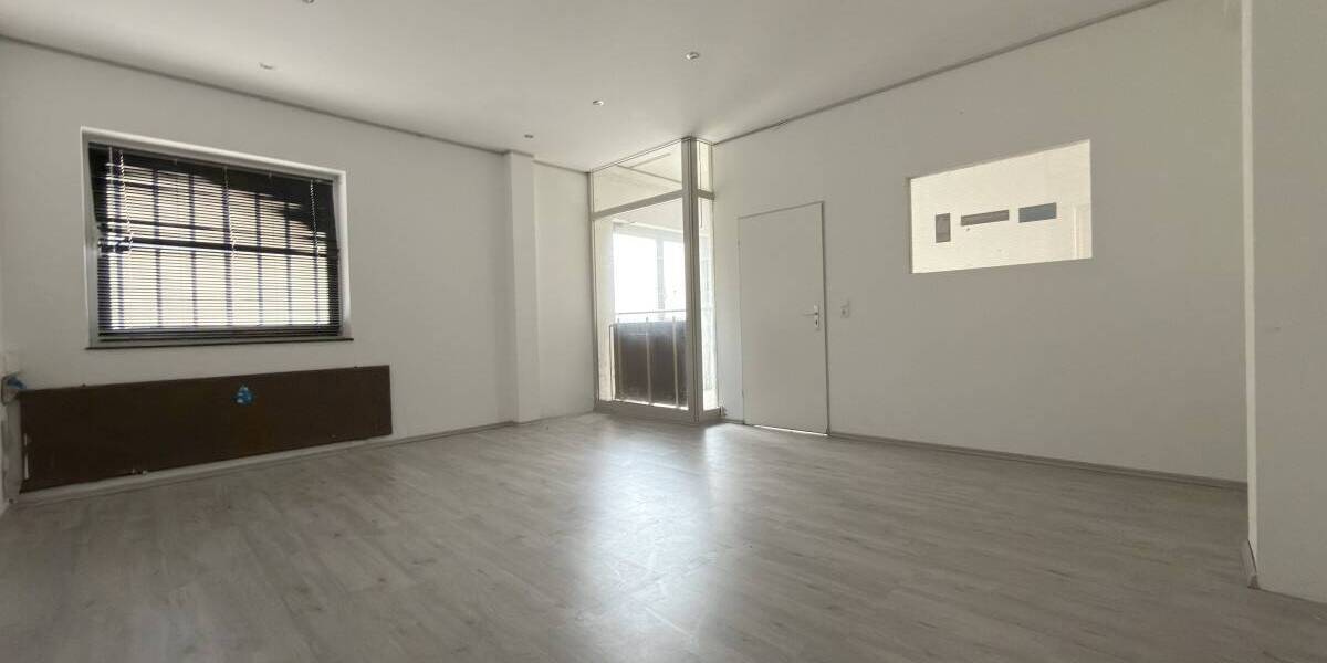 Einfamilienhaus Oberhausen Lirich-Nord - 9 Zimmer, 2.300&euro; | Angebot:26585910