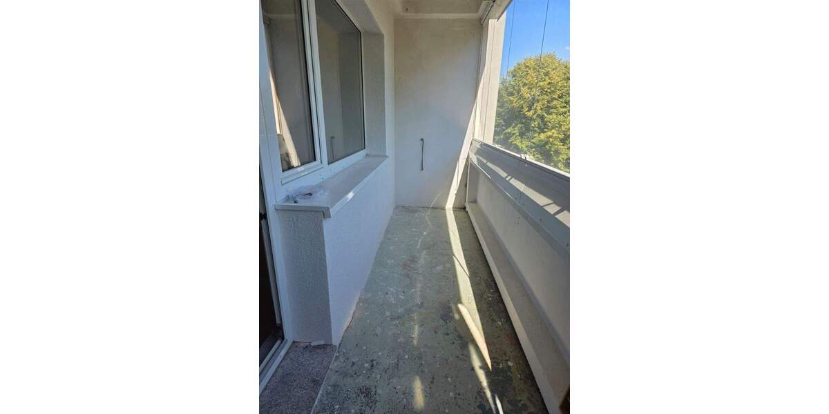 Etagenwohnung Neubrandenburg Oststadt - 4 Zimmer, 76 m&sup2;, 320&euro; | Angebot:25739783