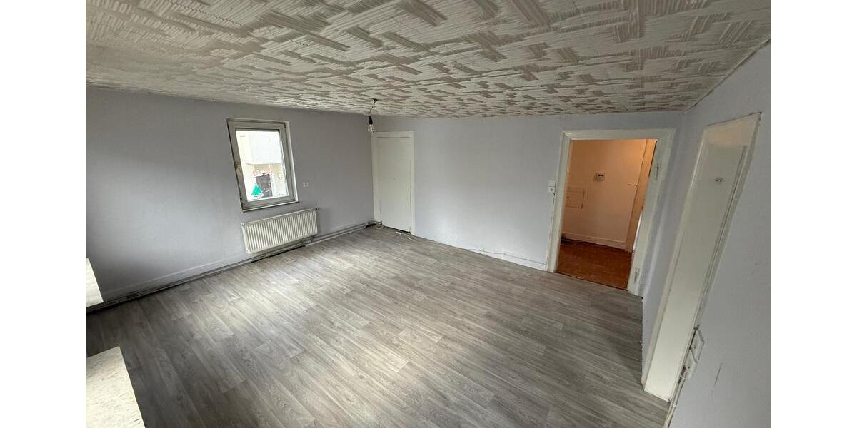 B015 1-L Zentrumsnahe 3-Zimmerwohnung mit Terrasse 3 zimmer