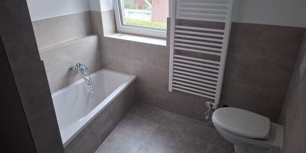 Doppelhaushälfte Quickborn - 5 Zimmer, 127 m&sup2;, 2.300&euro; | Angebot:23952098