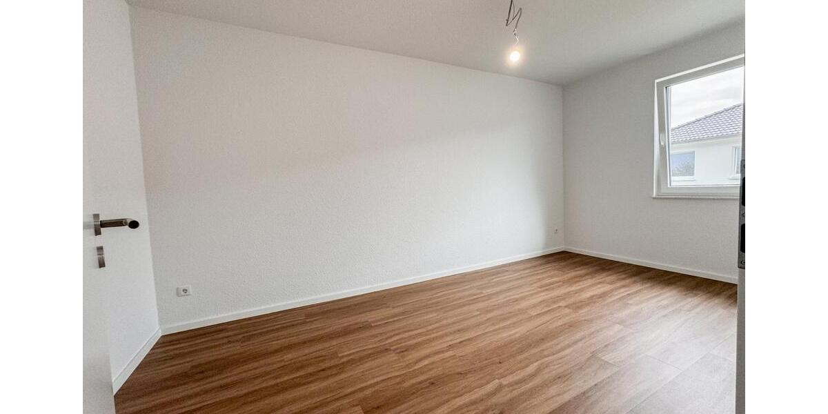 Etagenwohnung Flensburg Falkenberg - 4 Zimmer, 120 m&sup2;, 1.545&euro; | Angebot:24715927