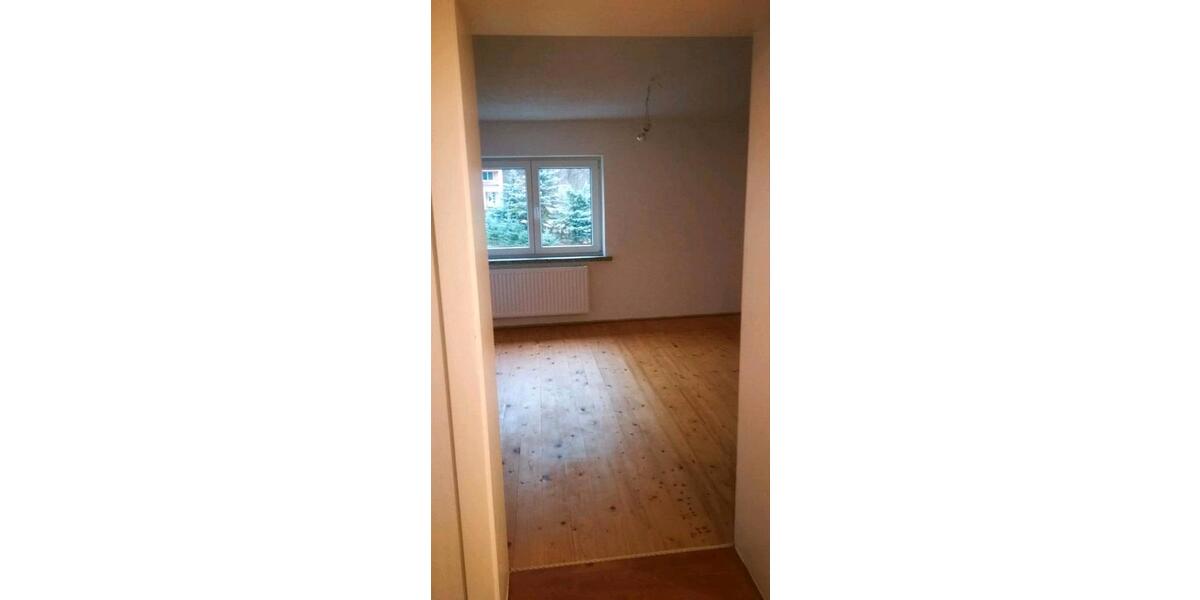 Etagenwohnung Bernstadt auf dem Eigen - 3 Zimmer, 72 m&sup2;, 485&euro; | Angebot:26074408