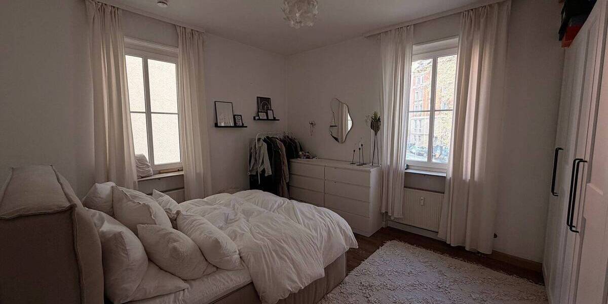 Etagenwohnung Stuttgart West - 3 Zimmer, 83 m&sup2;, 1.250&euro; | Angebot:26143176