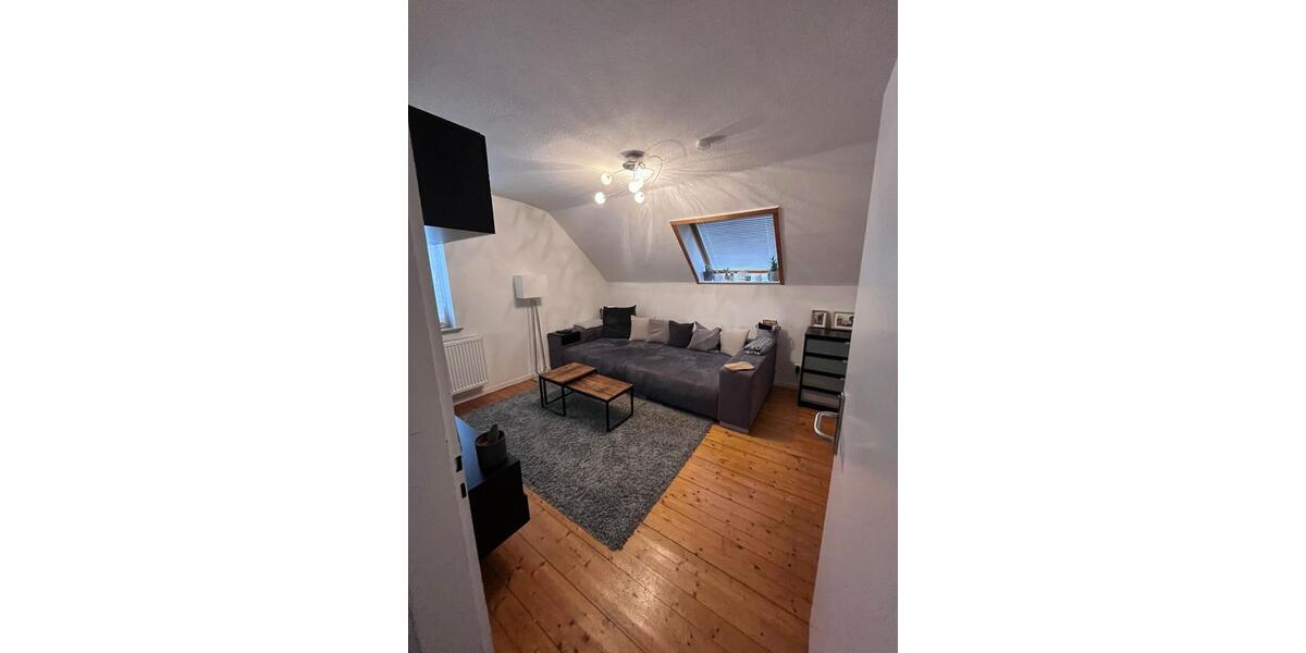 Dachgeschoßwohnung Hanau Großauheim - 3.5 Zimmer, 75 m&sup2;, 900&euro; | Angebot:24839413
