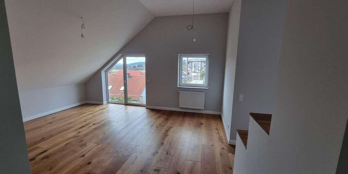 Etagenwohnung Schlüchtern - 3 Zimmer, 86 m&sup2;, 890&euro; | Angebot:24844240