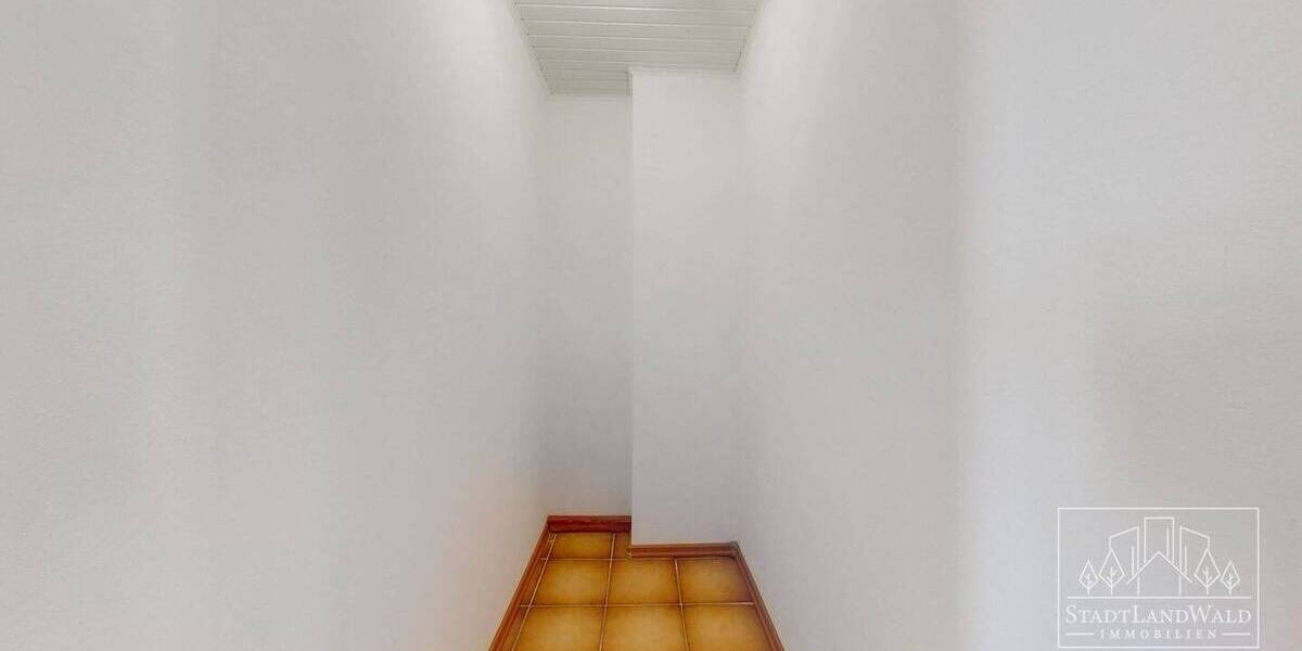 Ruhig wohnen-zentral leben: Renovierte ruhige 3-ZKB Mietwohnung im 2.OG 3 zimmer