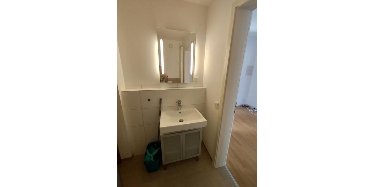 Etagenwohnung Wiesbaden - 3 Zimmer, 78 m&sup2;, 1.100&euro; | Angebot:24872468