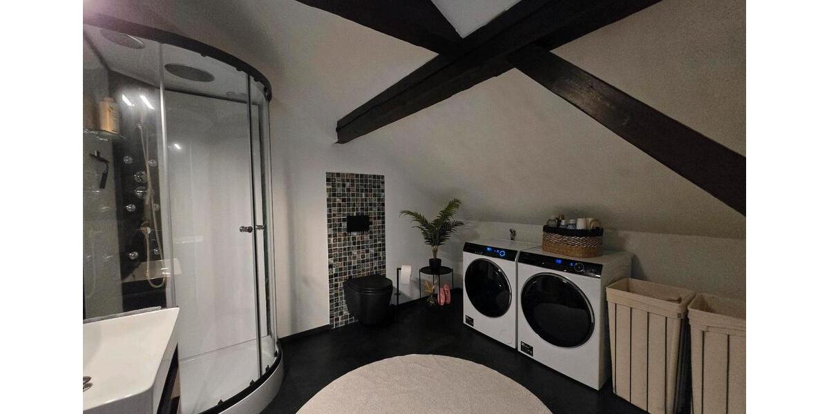 Schöne 5 Zimmerwohnung auf zwei Ebenen mit tollem Ausblick 5 zimmer