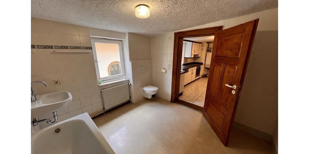 Etagenwohnung Hechingen - 5 Zimmer, 105 m&sup2;, 600&euro; | Angebot:26699903