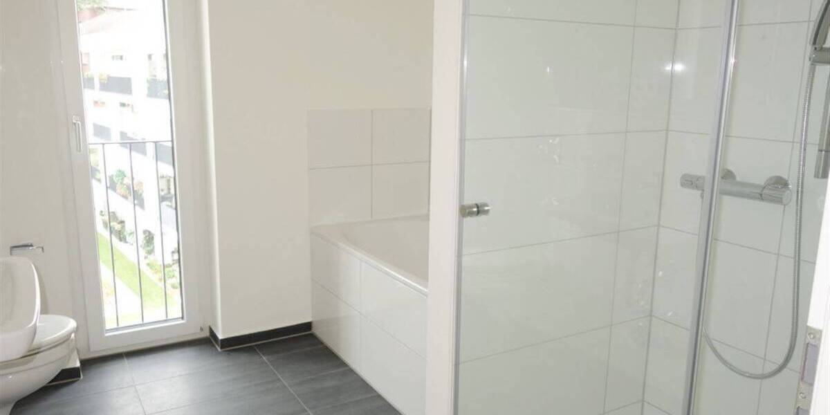 Etagenwohnung Mönchengladbach Stadtmitte - 3 Zimmer, 90 m&sup2;, 1.199&euro; | Angebot:26128795