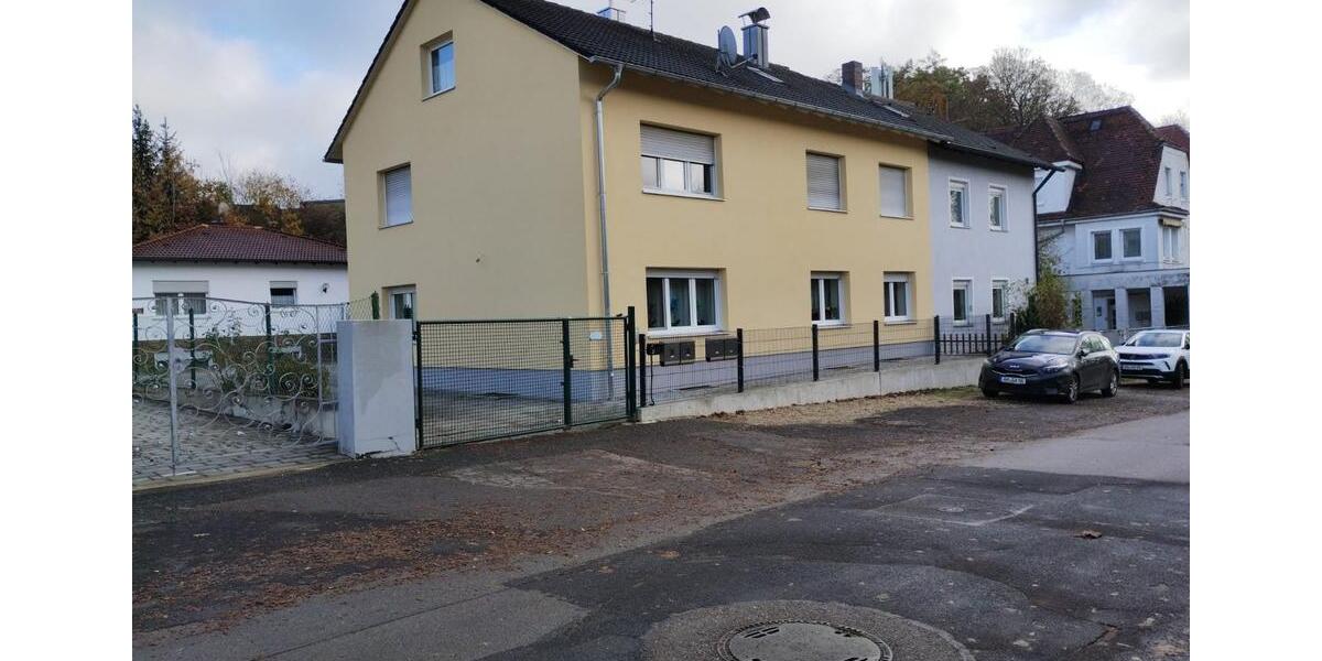 Etagenwohnung Amberg - 4 Zimmer, 87 m&sup2;, 800&euro; | Angebot:24354134