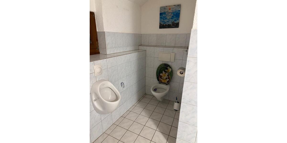 Hochparterre Waldböckelheim - 5 Zimmer, 141 m&sup2;, 1.250&euro; | Angebot:24865602