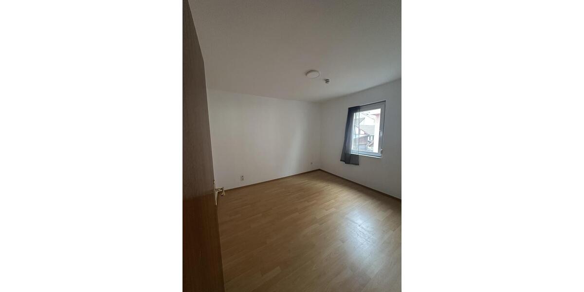 Doppelhaushälfte Stuttgart Vaihingen - 5 Zimmer, 128 m&sup2;, 1.750&euro; | Angebot:25157902