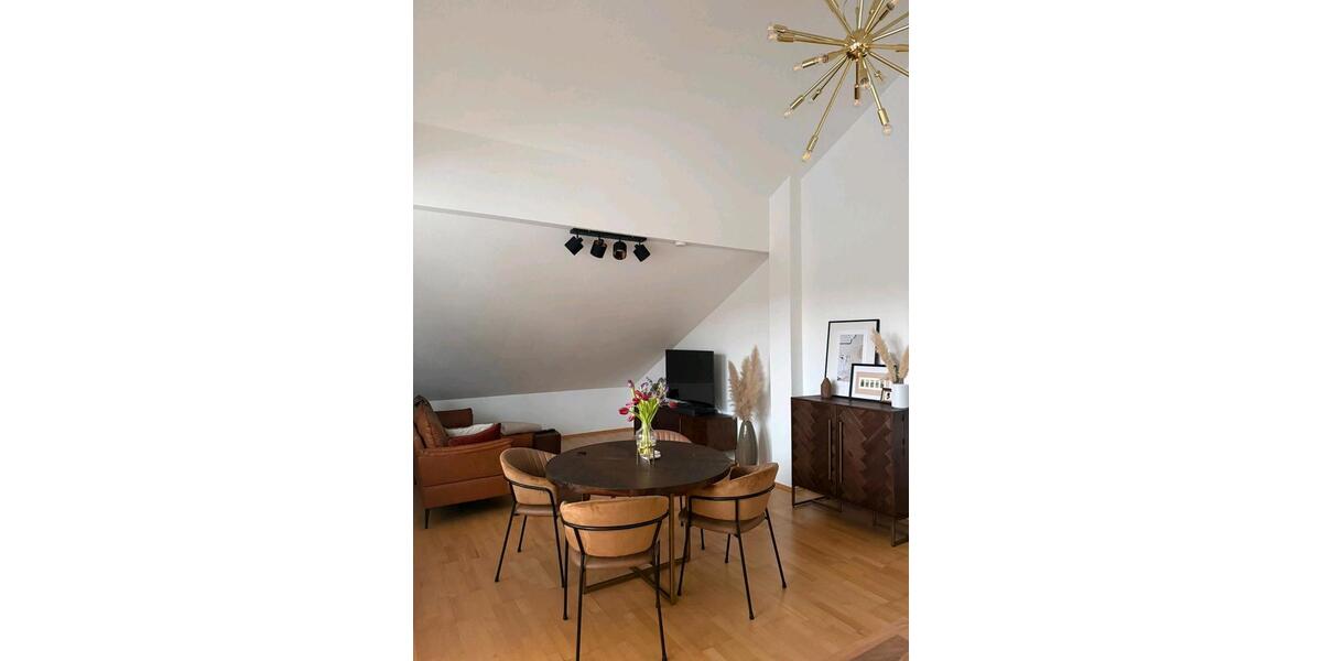 Dachgeschoßwohnung Villingen-Schwenningen Kopsbühl - 2 Zimmer, 54 m&sup2;, 900&euro; | Angebot:25205397