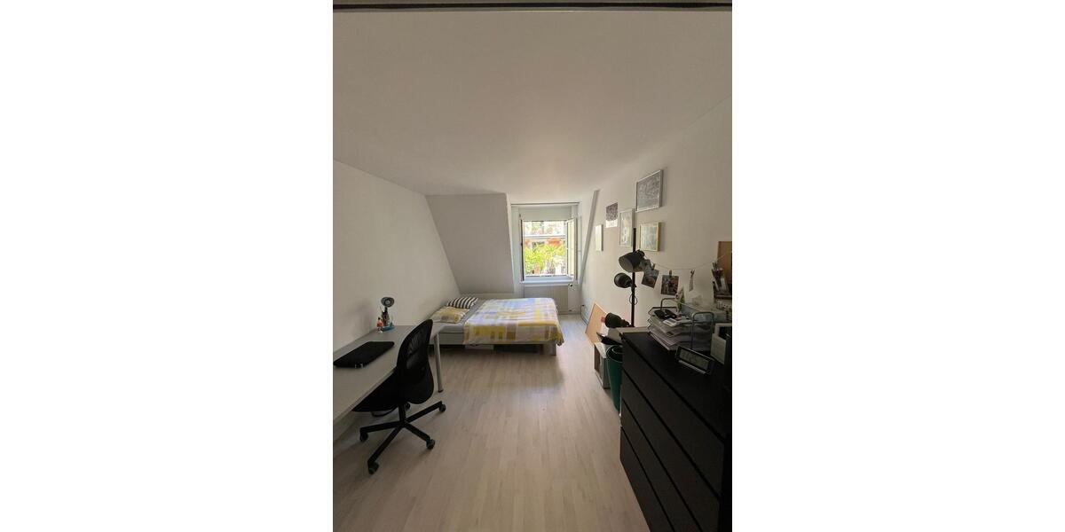 Etagenwohnung Korbach - 1 Zimmer, 20 m&sup2;, 350&euro; | Angebot:24695327