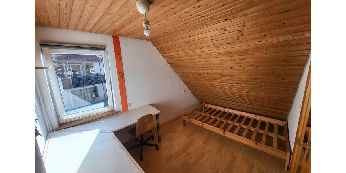 Wohnen auf Zeit Rottenburg am Neckar - 5 Zimmer, 9 m&sup2;, 368&euro; | Angebot:26684180