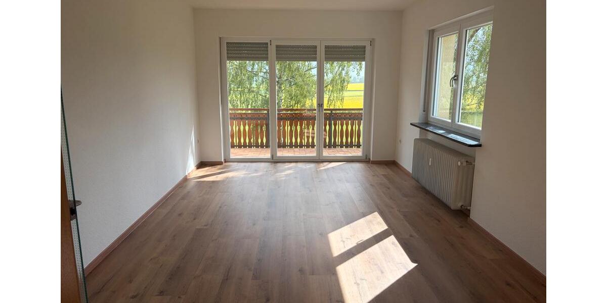 Etagenwohnung Stadtlauringen - 4 Zimmer, 102 m&sup2;, 825&euro; | Angebot:26604782