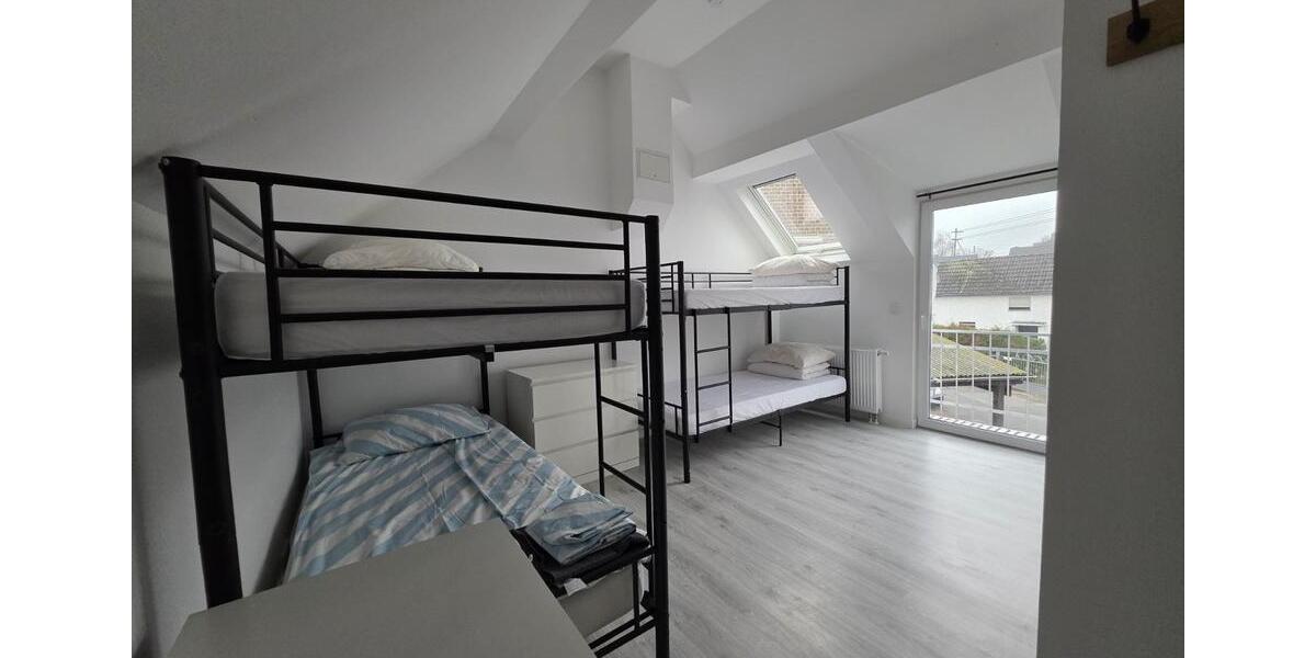 Wohnen auf Zeit Brühl - 5 Zimmer, 143 m&sup2;, 25&euro; | Angebot:22906681