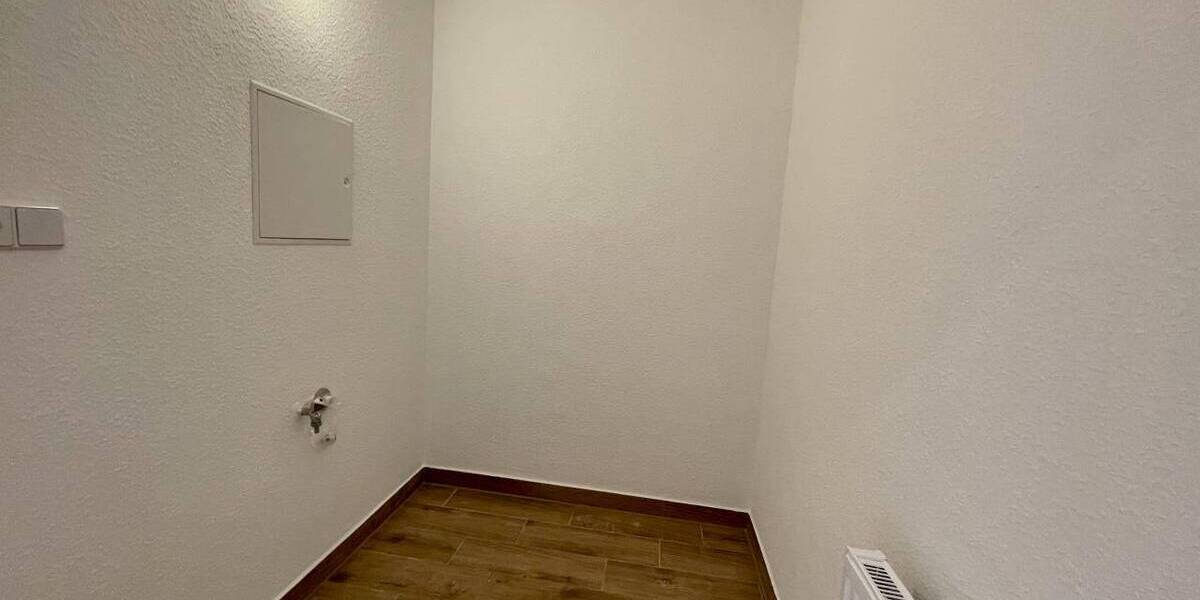 Etagenwohnung Chemnitz Helbersdorf - 5 Zimmer, 128 m&sup2;, 722&euro; | Angebot:26753525