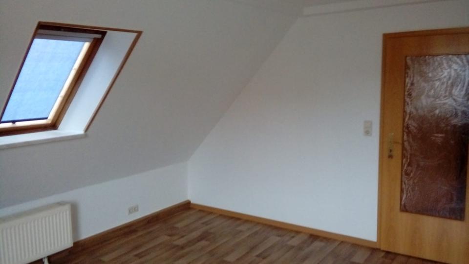 Dachgeschoßwohnung Demmin - 2.5 Zimmer, 53 m&sup2;, 370&euro; | Angebot:26588138