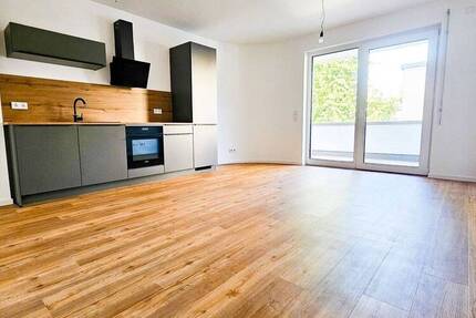 ERSTBEZUG: 2-Zimmer-NeubauWohnung mit Balkon, hochwertiger Einbauküche und Tageslichtbad