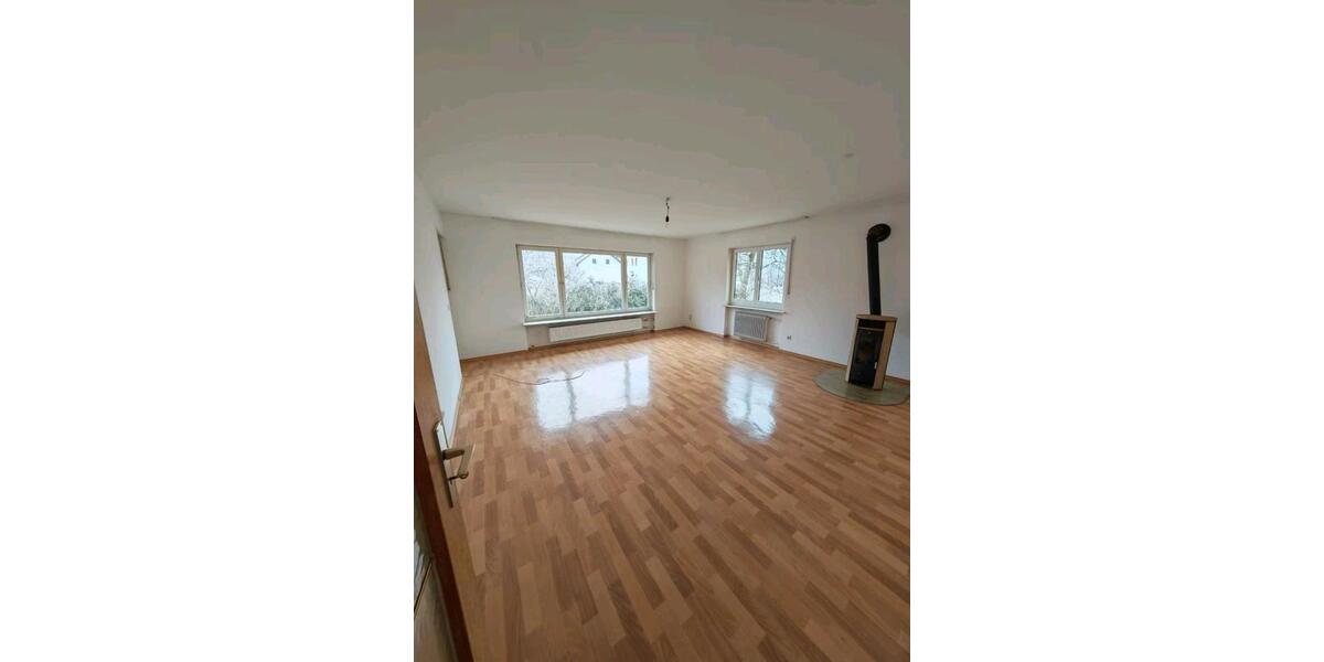 Etagenwohnung Mamming - 4 Zimmer, 119 m&sup2;, 952&euro; | Angebot:25941788