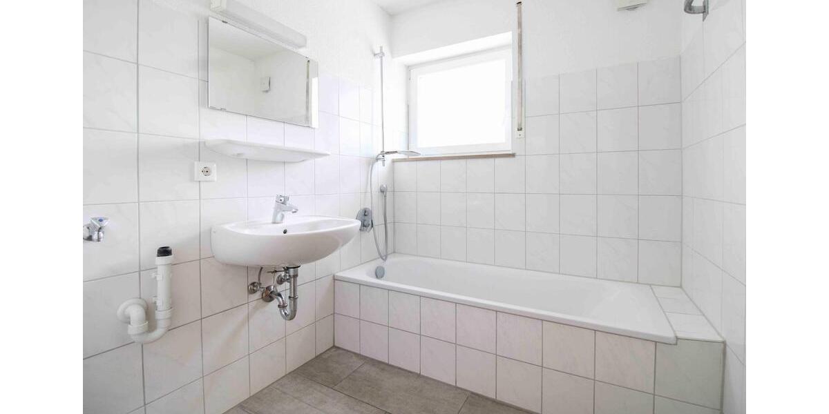 Etagenwohnung Dillingen an der Donau - 4 Zimmer, 96 m&sup2;, 1.190&euro; | Angebot:24785557