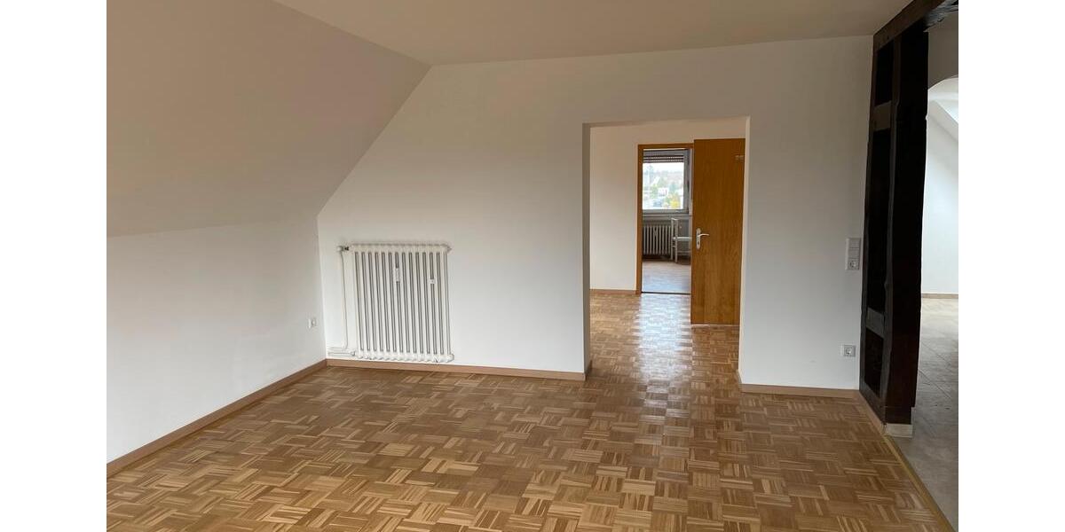 Dachgeschoßwohnung Minden - 4 Zimmer, 98 m&sup2;, 1.400&euro; | Angebot:24656353