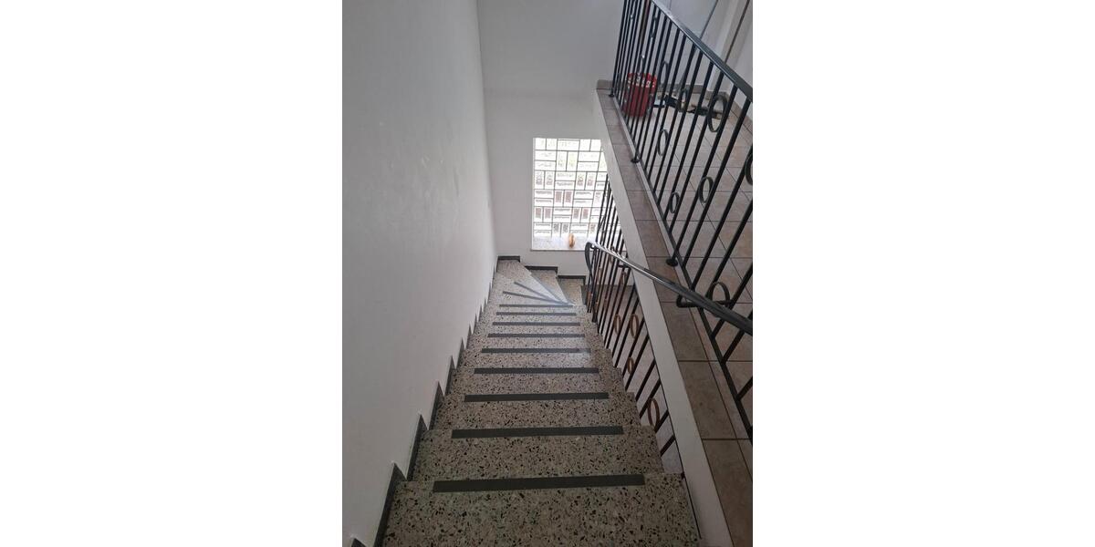 Dachgeschoßwohnung Ebensfeld - 2 Zimmer, 45 m&sup2;, 350&euro; | Angebot:26253181