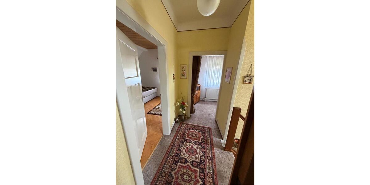 Dachgeschoßwohnung Birkenfeld - 4 Zimmer, 85 m&sup2;, 750&euro; | Angebot:26632751