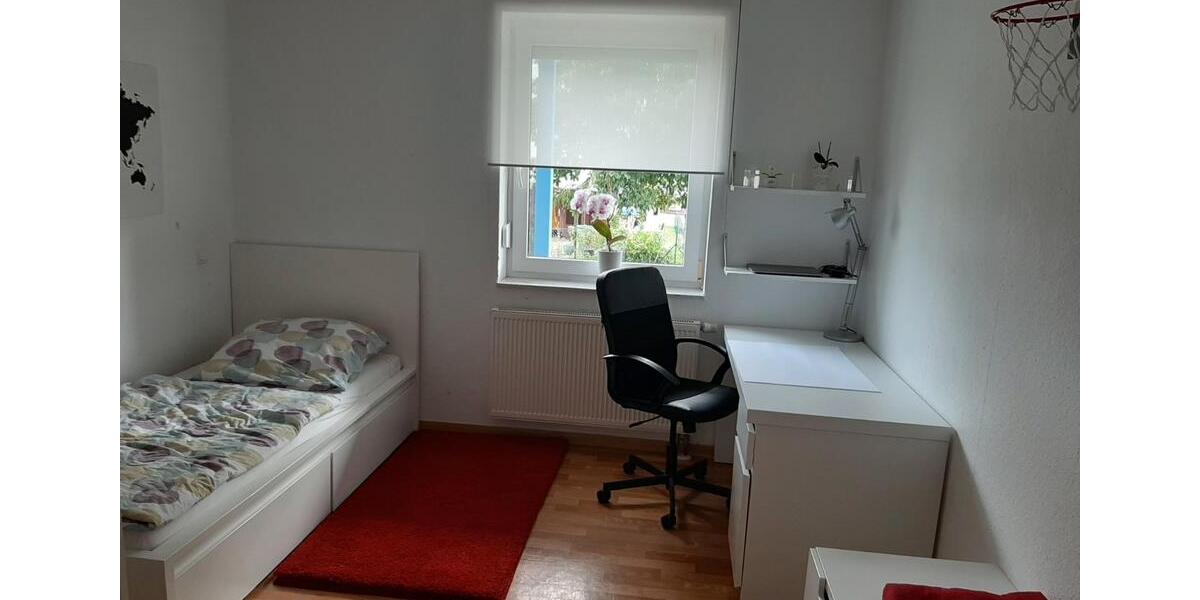 Wohnen auf Zeit Baunatal - 1 Zimmer, 13 m&sup2;, 400&euro; | Angebot:26152575
