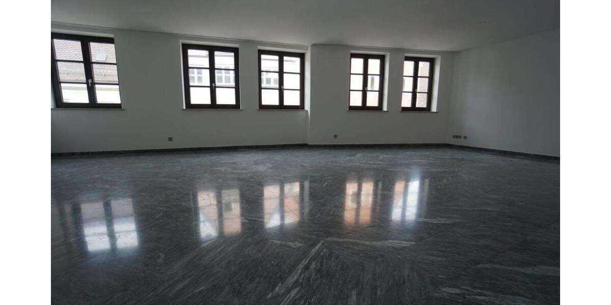 Wohnung zum Mieten in Augsburg 2.250 € 152 m² 3 zimmer