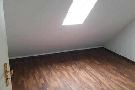 Wohnung Sasbach am Kaiserstuhl - 4 Zimmer, 90 m&sup2;, 1.200&euro; | Angebot:25985350