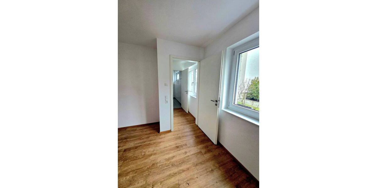 Etagenwohnung Waldshut-Tiengen Waldshut - 2 Zimmer, 69 m&sup2;, 980&euro; | Angebot:26197818