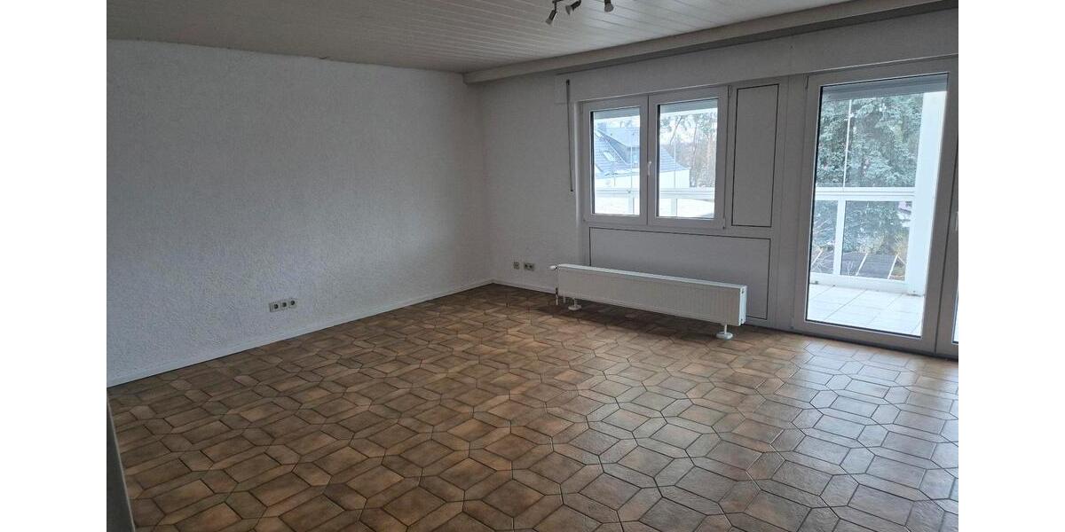 Etagenwohnung Pfungstadt - 3 Zimmer, 92 m&sup2;, 1.100&euro; | Angebot:25086647