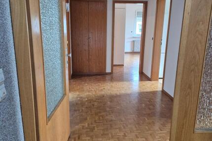 Wohnung Villingen-Schwenningen Schwenningen - 4 Zimmer, 90 m&sup2;, 1.000&euro; | Angebot:25328137