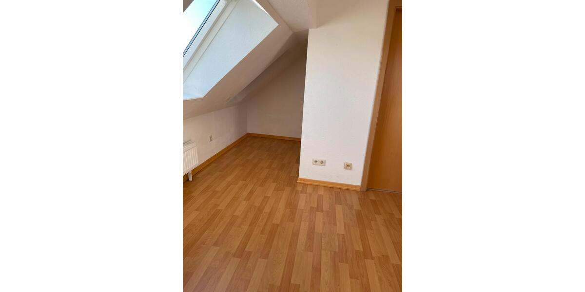 Dachgeschoßwohnung Bremen Hemelingen - 1 Zimmer, 25 m&sup2;, 630&euro; | Angebot:25395188