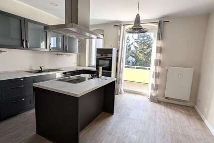 Wohnung Brandenburg Bahnhofsvorstadt - 3 Zimmer, 100 m&sup2;, 1.295&euro; | Angebot:25079401