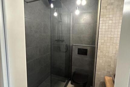 3er WG Neugründung: möbliertes Zimmer in kernsanierter Wohnung 3 zimmer