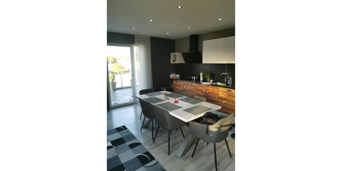 Etagenwohnung Brakel - 1 Zimmer, 140 m&sup2;, 1.200&euro; | Angebot:26036380