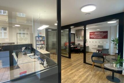 Ein Büro, das verbindet – barrierefrei und zentral zimmer