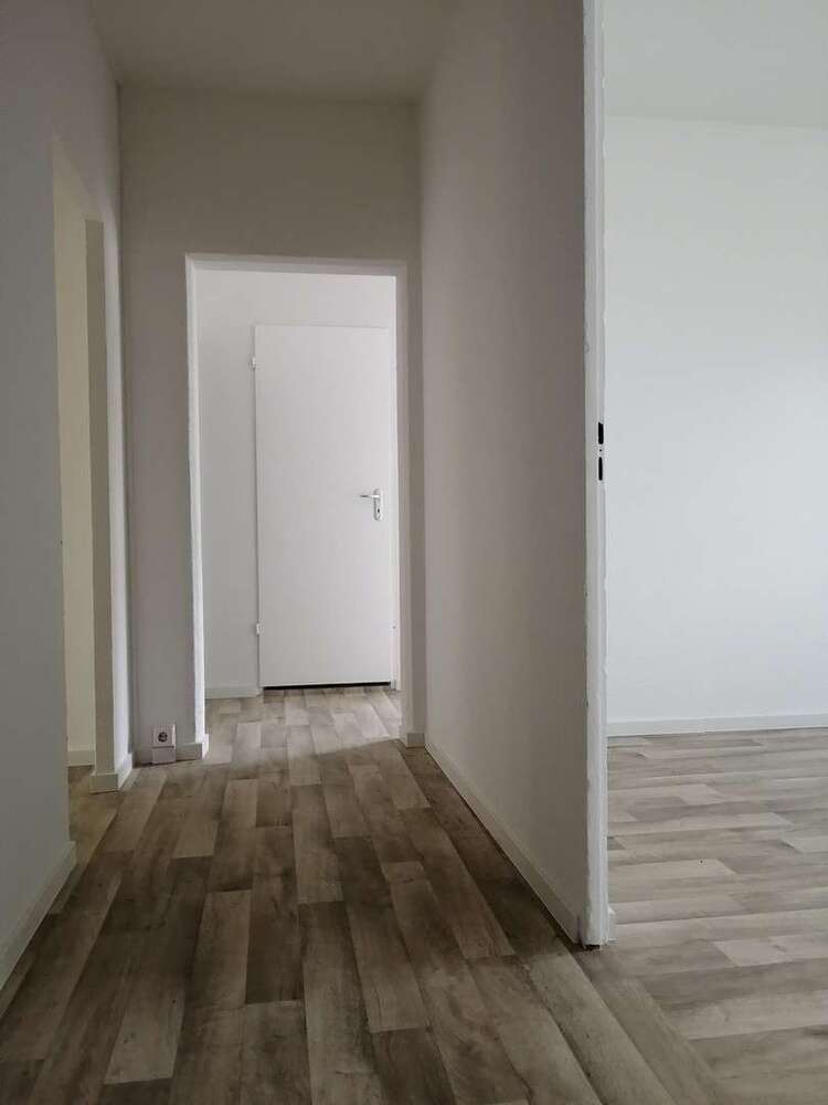 Wohnung zum Mieten in Walddrehna 396 € 66 m²
