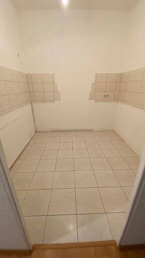 Etagenwohnung Kindelbrück - 5 Zimmer, 124 m&sup2;, 783&euro; | Angebot:25689872