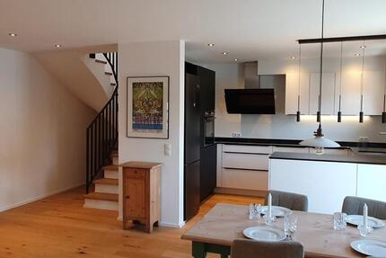 Moderne, top möblierte 3,5-Zimmer-Maisonette-Wohnung in Neubiberg 3 zimmer