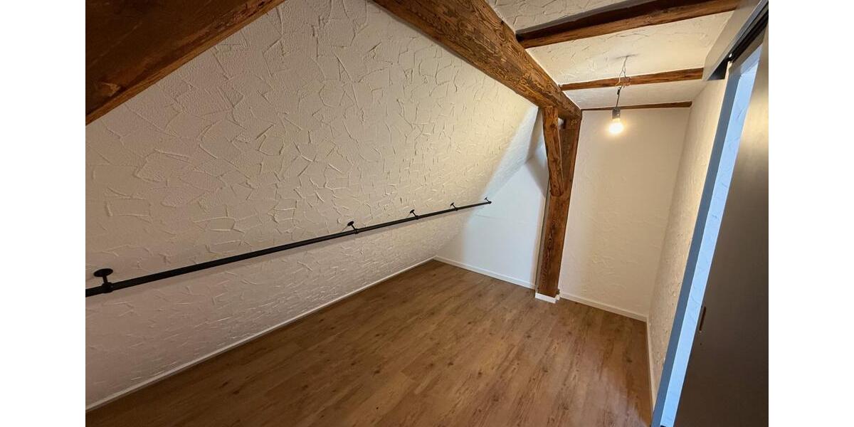 Erdgeschoßwohnung Lonnerstadt - 2.5 Zimmer, 83 m&sup2;, 829&euro; | Angebot:22658313