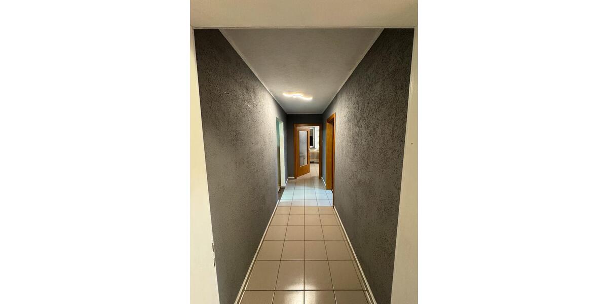 Etagenwohnung Sankt Ingbert - 3 Zimmer, 70 m&sup2;, 700&euro; | Angebot:25058130