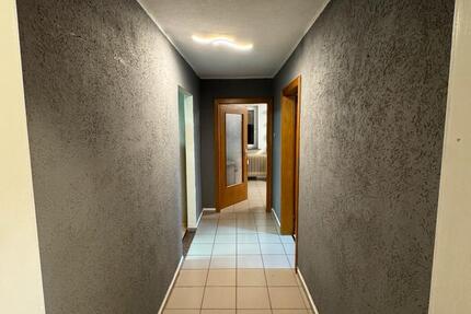 Wohnung Sankt Ingbert - 3 Zimmer, 70 m&sup2;, 700&euro; | Angebot:25058130