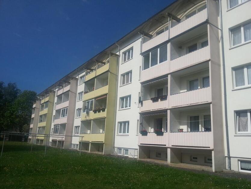 3-Raum Wohnung mit Balkon in Weinaunähe