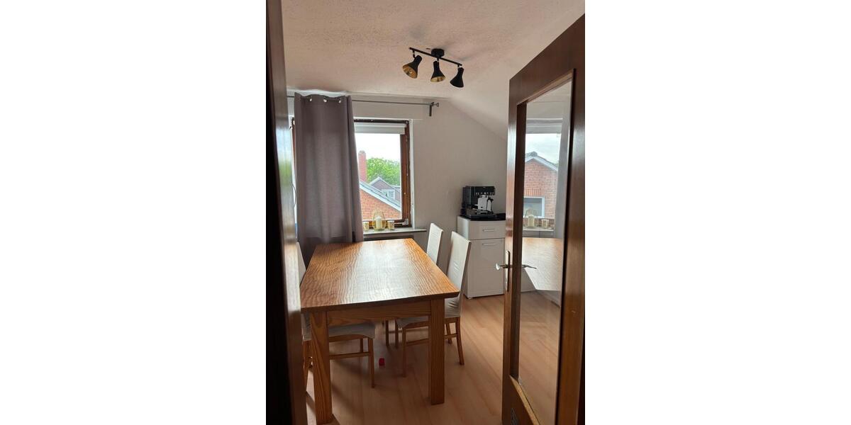 Dachgeschoßwohnung Löhne - 3 Zimmer, 75 m&sup2;, 600&euro; | Angebot:26605409